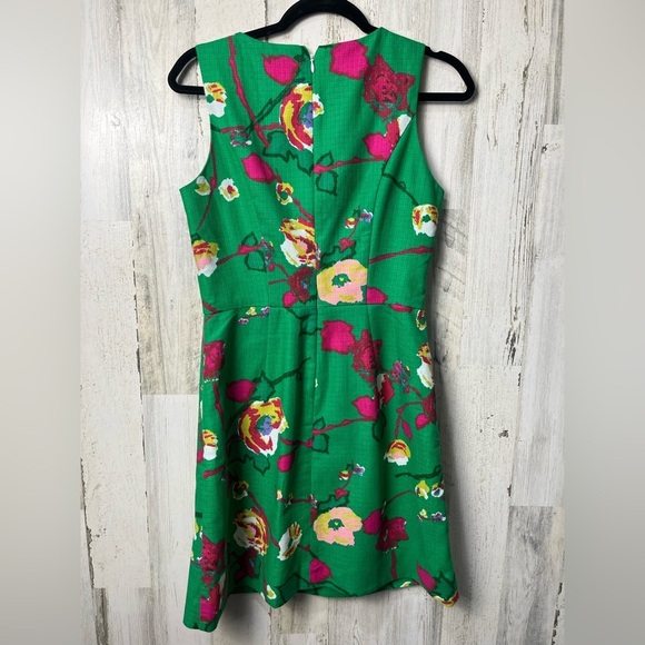 J. Crew Pleated Shift Dress Floral Green Linen Sleeveless Knee Length Size 2 - Picture 4 of 11